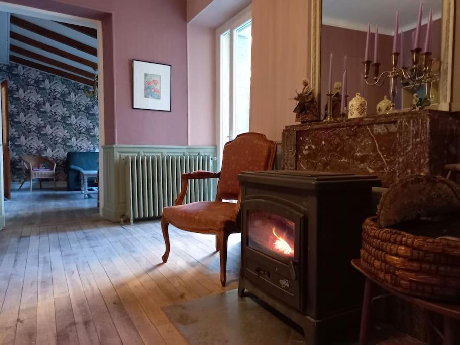 Aigurande Maison Violette En Berry מראה חיצוני תמונה