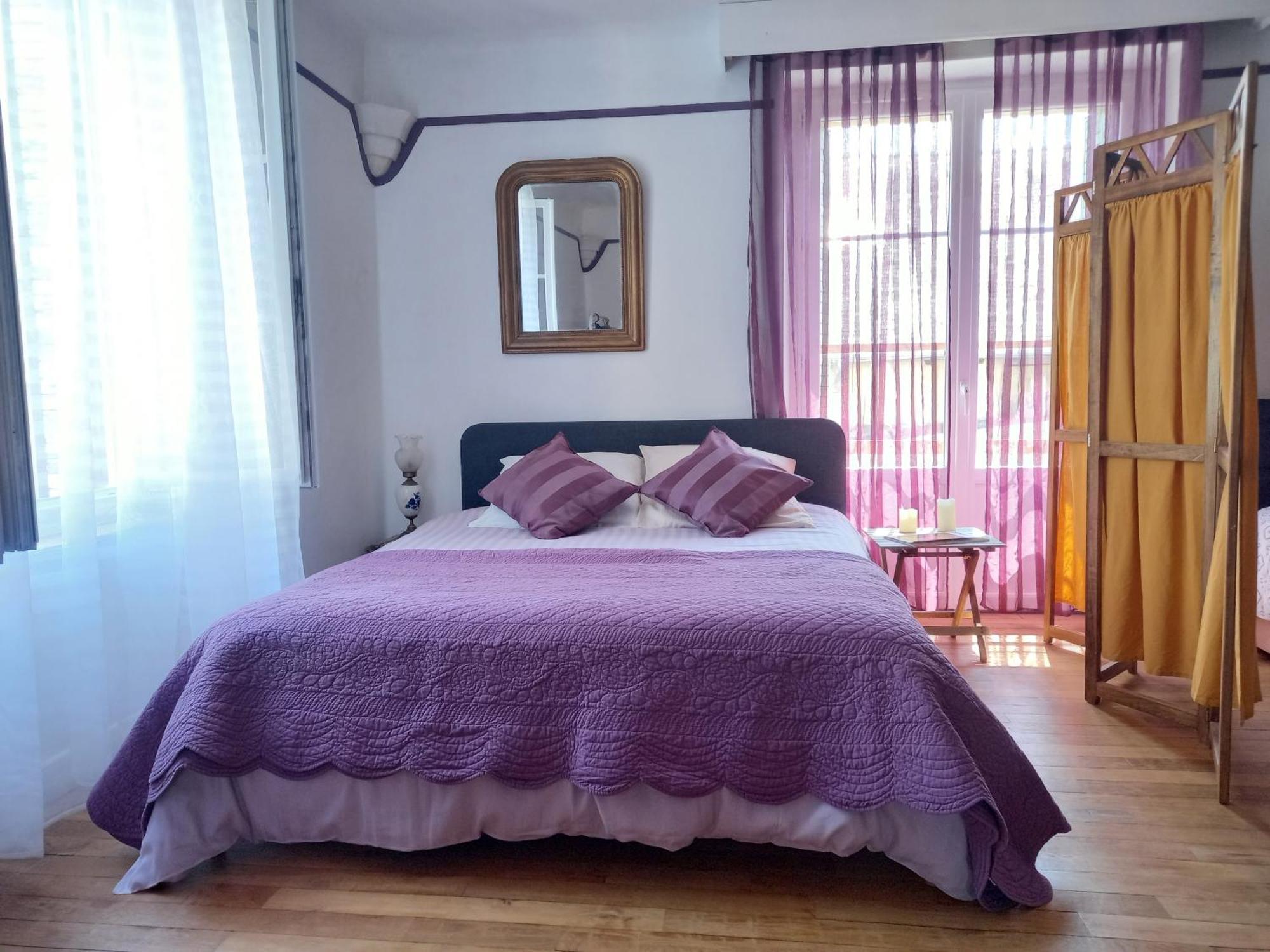 Aigurande Maison Violette En Berry מראה חיצוני תמונה