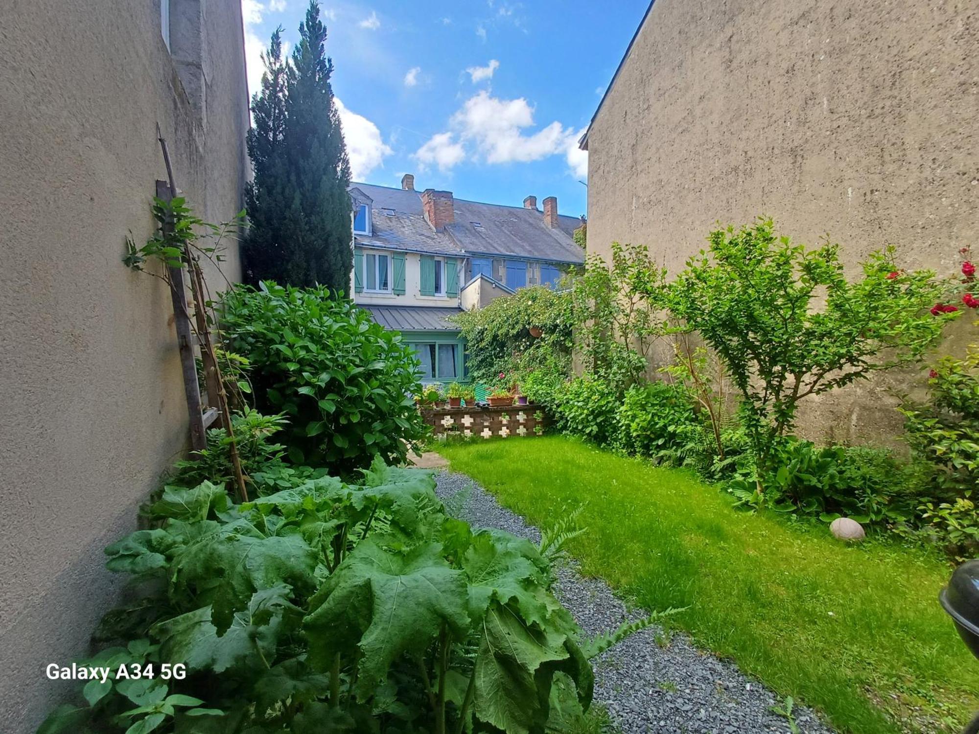 Aigurande Maison Violette En Berry מראה חיצוני תמונה